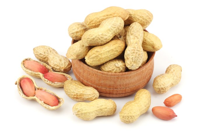 Peanuts,In,Wood,Bowl,Isolated,On,The,White,Background