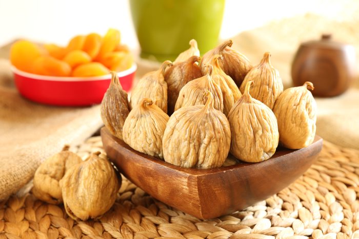 Dried,Figs,In,Wooden,Bowl